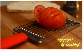3er Set Küchenhelfer - Multireibe Eierschneider Tomatenschneider rot